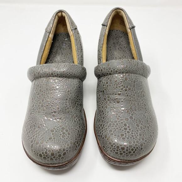boc Gray Faux Leather Peggy Clogs Women's Sz 7.5 Pebble Print Cushioned Insoles - Picture 3 of 10